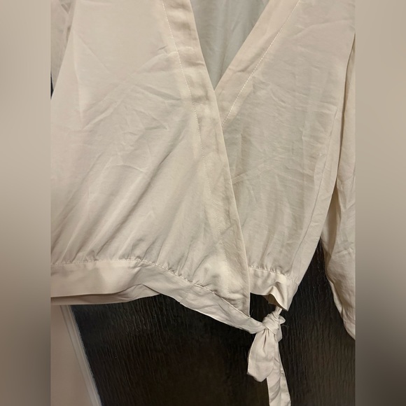 NWOT American Eagle Blouse - Picture 3 of 7